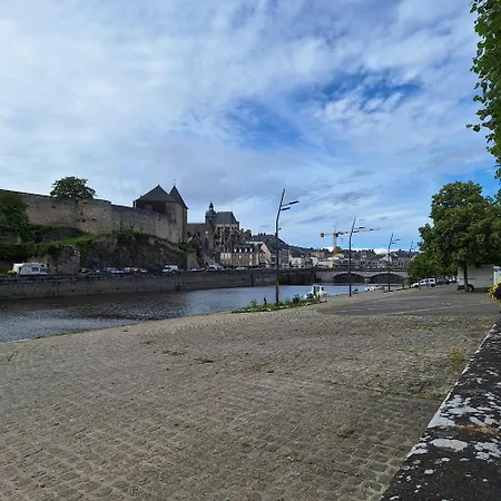 Appartement Rdc Centre Ville - Local Velos Disponible Mayenne Buitenkant foto